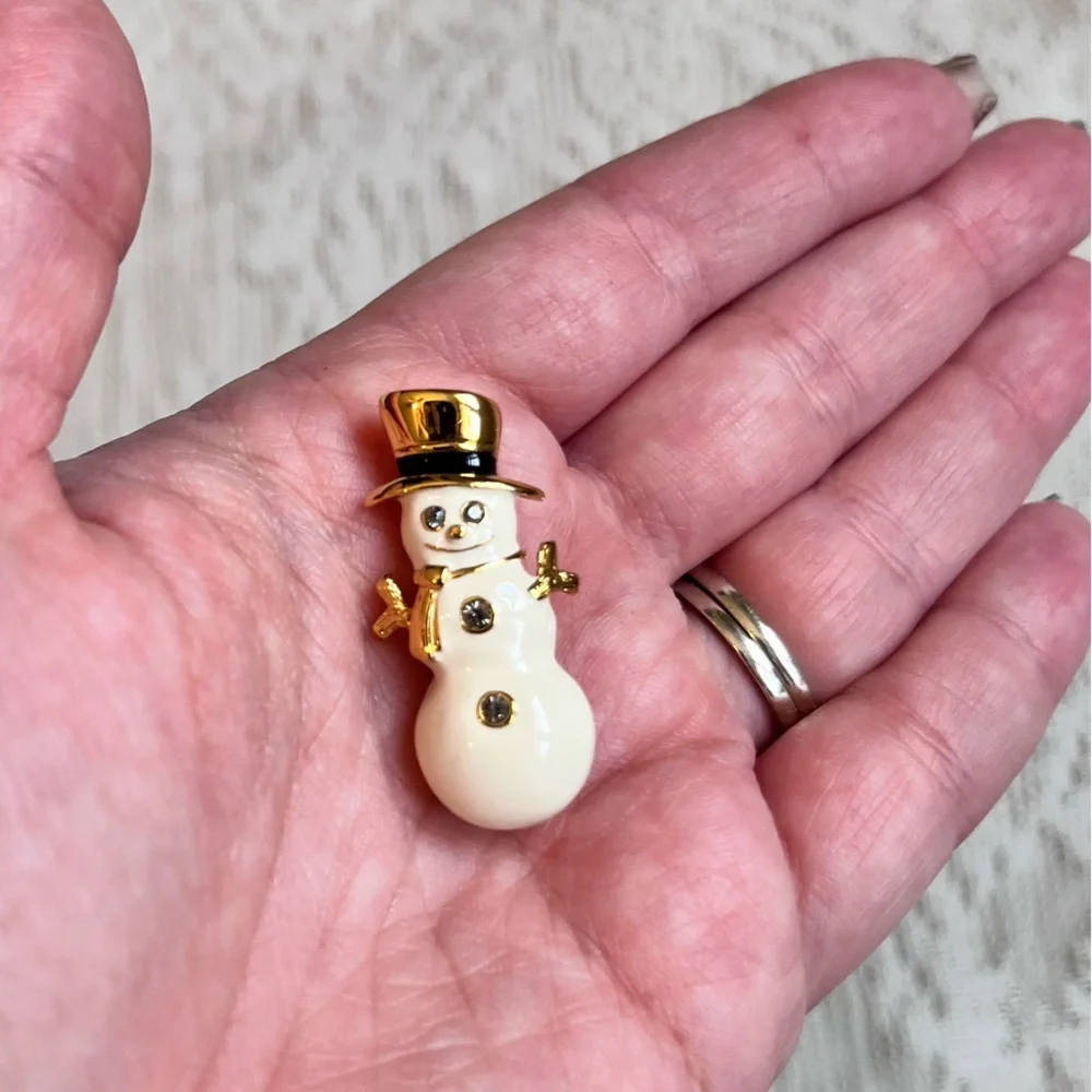 Assorted Gold 24k & 18k gold plated decorative pins